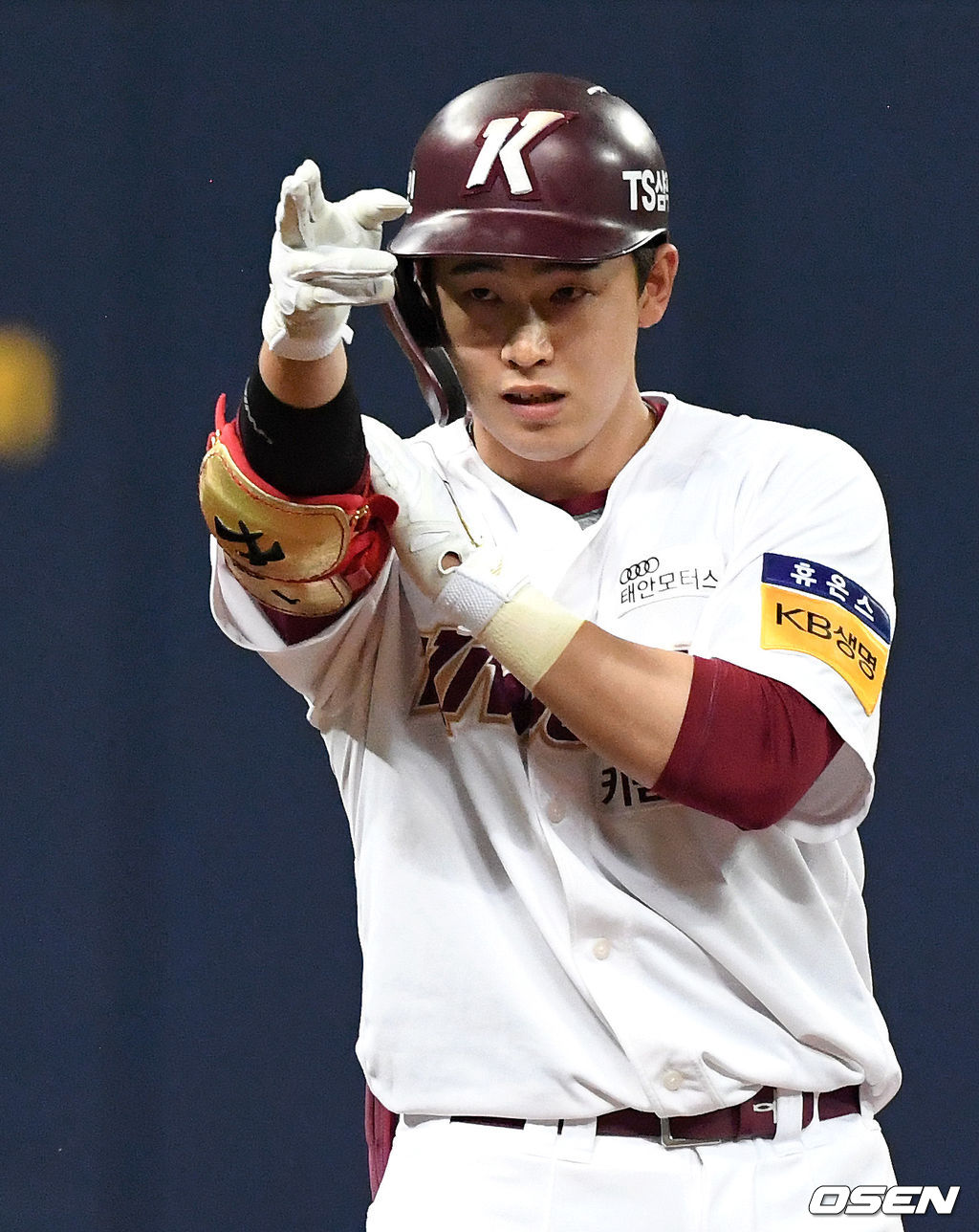 1회말 1사 만루에서 키움 김웅빈이 우전 2타점 적시 2루타를 치고 환호하고 있다. 2021.06.03 /sunday@osen.co.kr