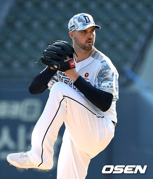 1회초 두산 로켓이 역투하고 있다. 2021.06.05 /jpnews@osen.co.kr