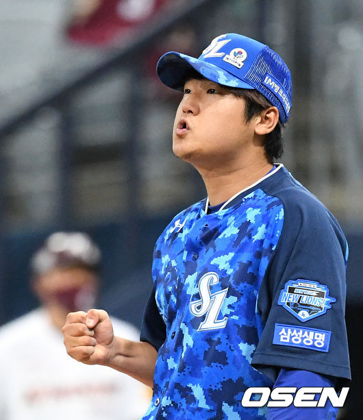 6일 오후 서울 고척스카이돔에서 ’2021 신한은행 SOL KBO 리그' 키움 히어로즈와 삼성 라이온즈의 경기가 열렸다.6회말 2사 만루에서 삼성 최지광이 키움 서건창을 삼진으로 처리하고 환호하고 있다. 2021.06.06 /sunday@osen.co.kr