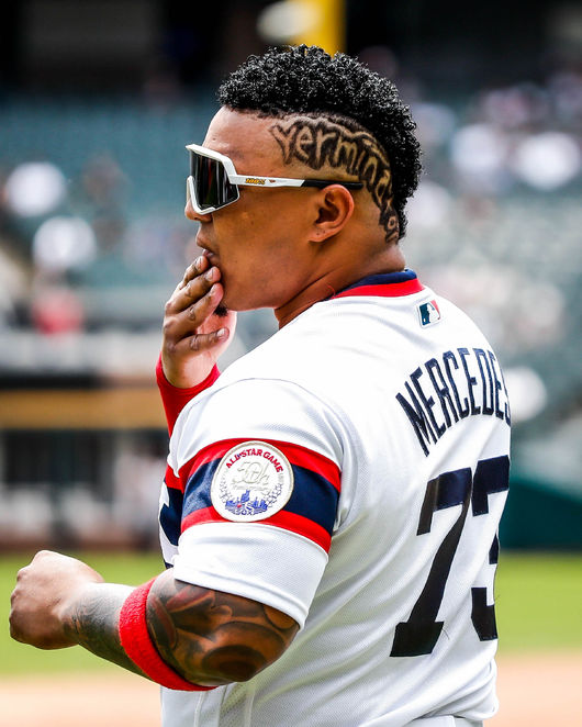 [사진] 머리에 '예르미네이터'를 새긴 시카고 화이트삭스의 예르민 메르세데스. <Cut4 공식 트위터 캡처>