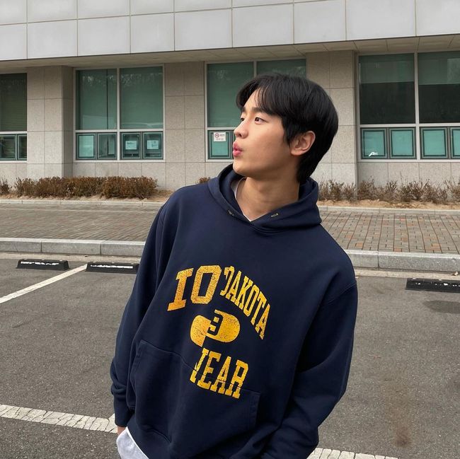 어썸이엔티 제공