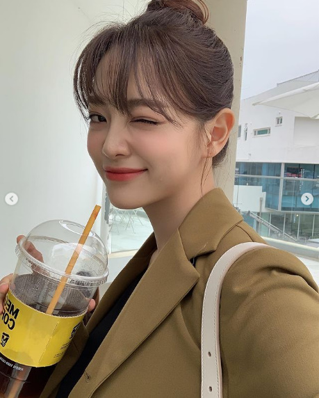 김세정 SNS