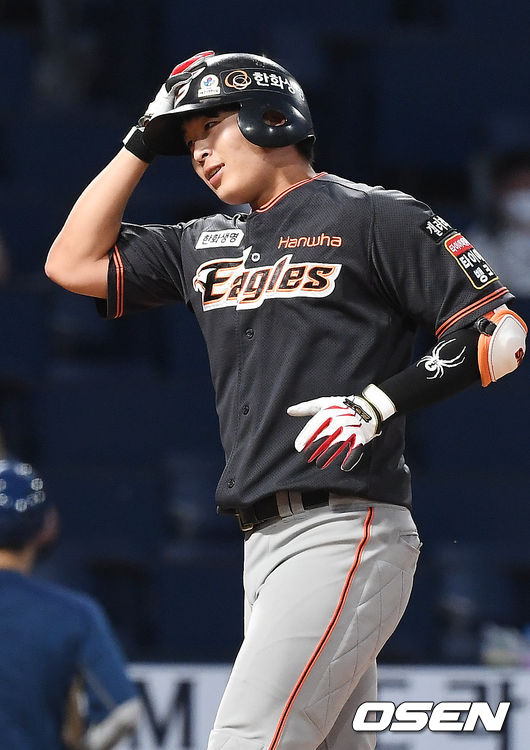 3회초 1사 한화 조한민이 좌월 솔로홈런을 날린 후 그라운드를 돌고 있다. 2021.06.04 /rumi@osen.co.kr