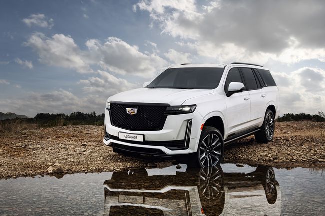 캐딜락 에스컬레이드_스포츠 플래티넘 트림.
