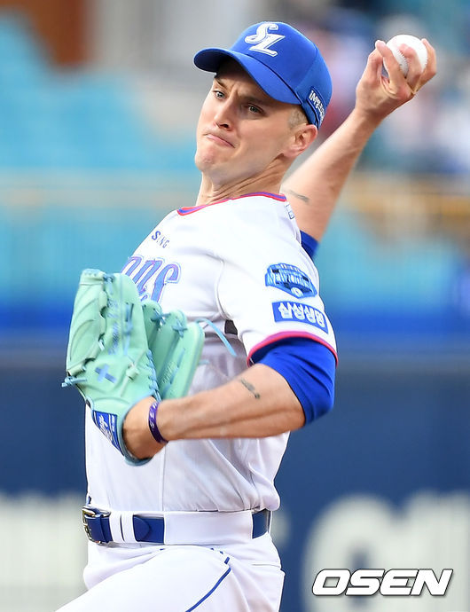 28일 오후 대구 삼성라이온즈파크에서 ‘2021 신한은행 SOL KBO리그’ 삼성 라이온즈와 두산 베어스의 경기가 열렸다.1회초 삼성 선발 뷰캐넌이 마운드에 올라 힘차게 공을 뿌리고 있다. 21.05.28 /ksl0919@osen.co.kr