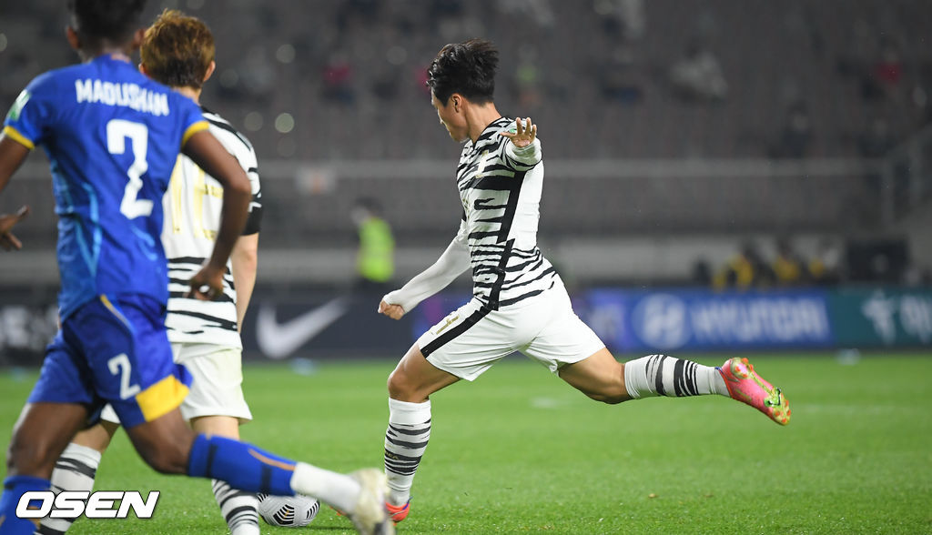 후반 정상빈이 슛을 시도하고 있다. 21.06.09 / soul1014@osen.co.kr