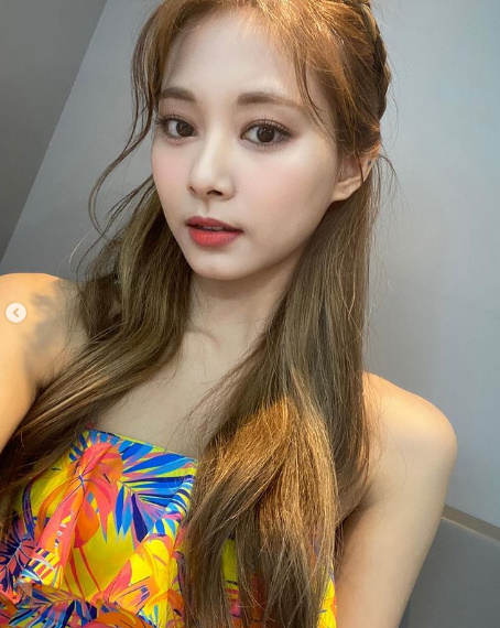 쯔위 SNS