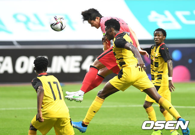 김학범 감독이 이끄는 대한민국 올림픽 대표팀이 12일 오후 제주월드컵경기장에서 가나 U-24 대표팀과 평가전을 가졌다.전반 대한민국 이상민이 선제골을 성공시키고 있다. /sunday@osen.co.kr