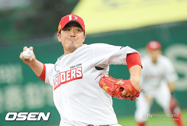 SSG 선발투수 조영우가 역투하고 있다.  21.06.08 / soul1014@osen.co.kr