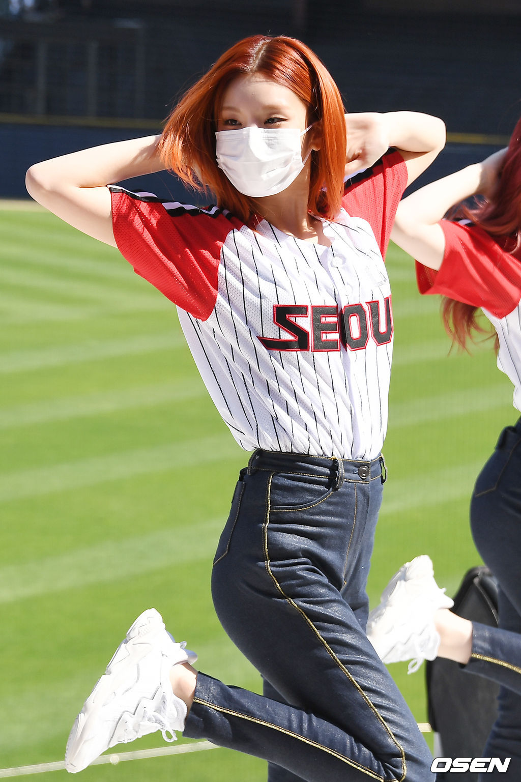 클리닝타임에 걸그룹 있지의 예지가 단상 위에서 공연을 펼치고 있다. 2021.05.30 / rumi@osen.co.kr