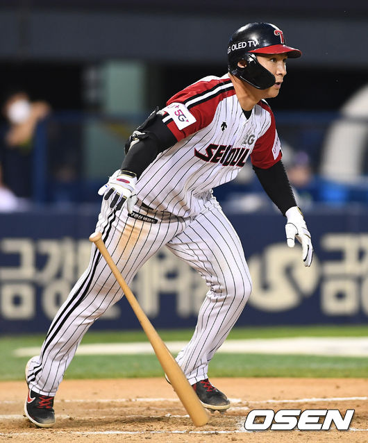 7회말 1사 1, 2루 상황 LG 오지환이 달아나는 오른쪽 1타점 2루타를 날리고 있다. 2021.06.13 / dreamer@osen.co.kr