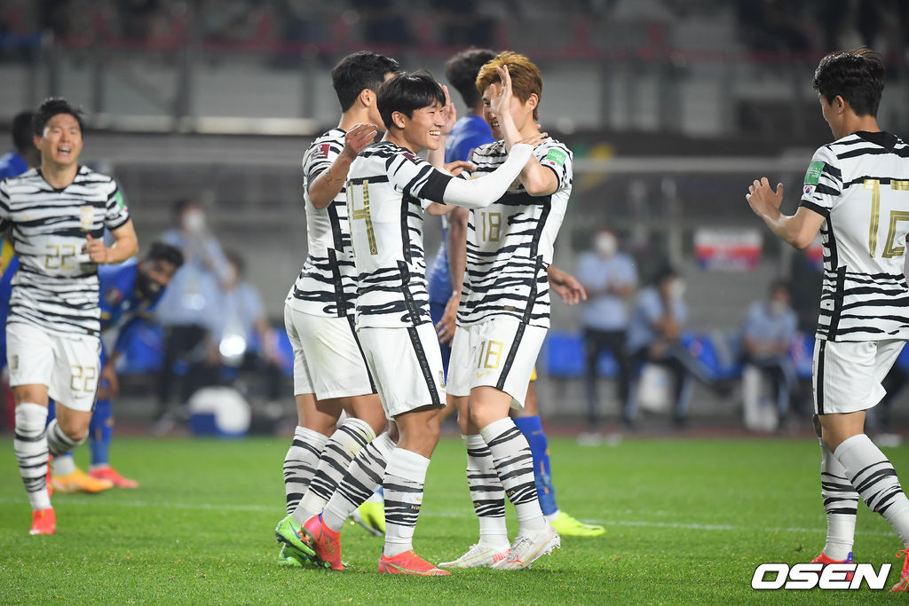 9일 오후 경기 고양시 고양종합운동장에서 2020 FIFA 월드컵 아시아 지역 2차 예선 대한민국과 스리랑카의 경기가 진행됐다.후반 정상빈이 추가골을 넣고 미소 짓고 있다. 21.06.09 / soul1014@osen.co.kr