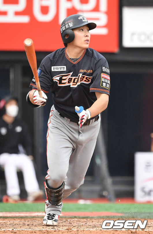 5회초 1사 한화 정은원이 솔로 홈런을 때려내고 있다. 2021.06.12 /youngrae@osen.co.kr