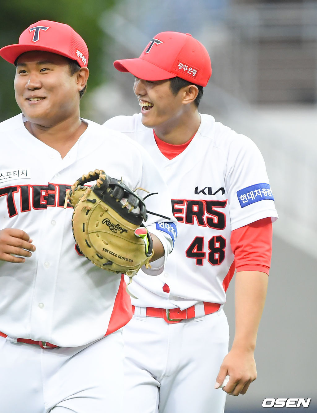 2회초 이닝종료 후 KIA 이의리가 미소 짓으며 더그아웃으로 들어가고 있다. 21.06.16 / soul1014@osen.co.kr