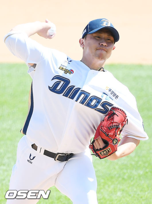 6회초 마운드에 오른 NC 이용찬이 힘차게 공을 뿌리고 있다./ rumi@osen.co.kr
