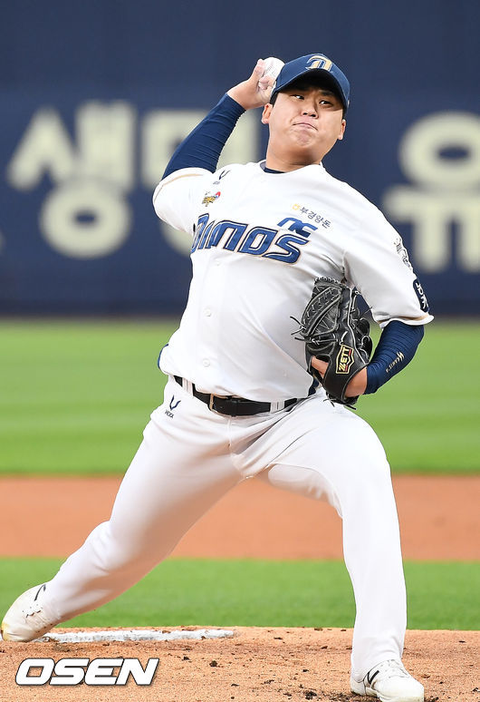 NC 선발 신민혁이 마운드 위에서 힘차게 공을 뿌리고 있다. 2021.06.01 /rumi@osen.co.kr