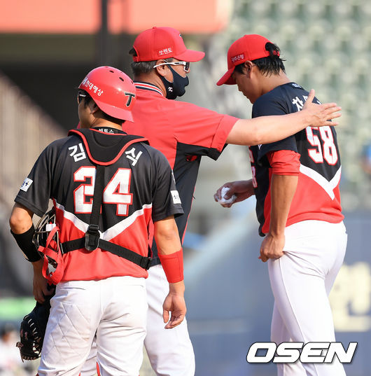 2회말 1사 만루에서 KIA 선발 차명진이 2연속 밀어내기 볼넷을 허용하며 강판당하고 있다. 2021.06.20 /jpnews@osen.co.kr