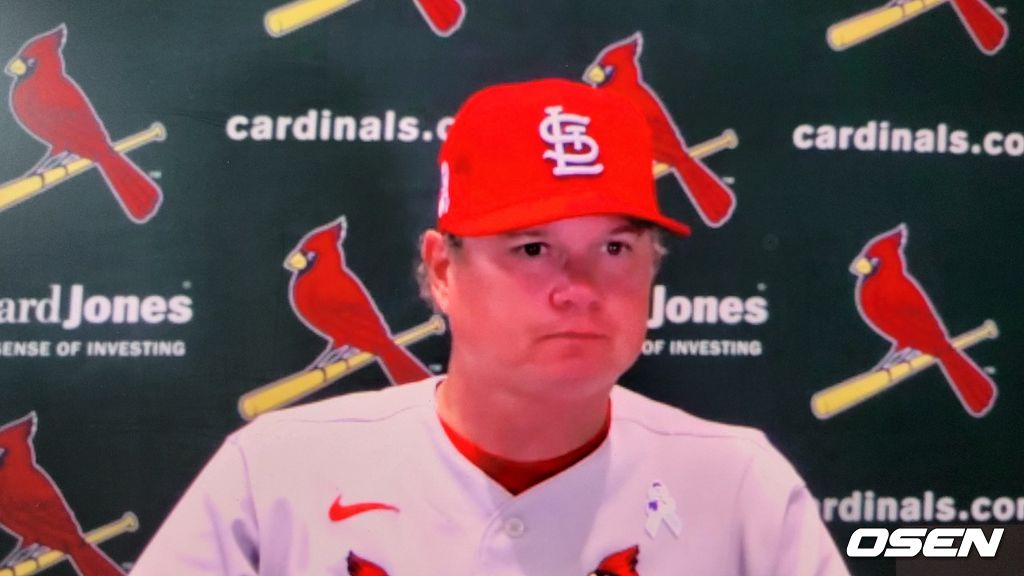 [사진] 21일(한국시간) 애틀랜타와의 더블헤더 2차전을 마치고 화상 인터뷰 중인 마이크 쉴트 세인트루이스 감독. <세인트루이스 카디널스 구단 제공 영상 캡처>
