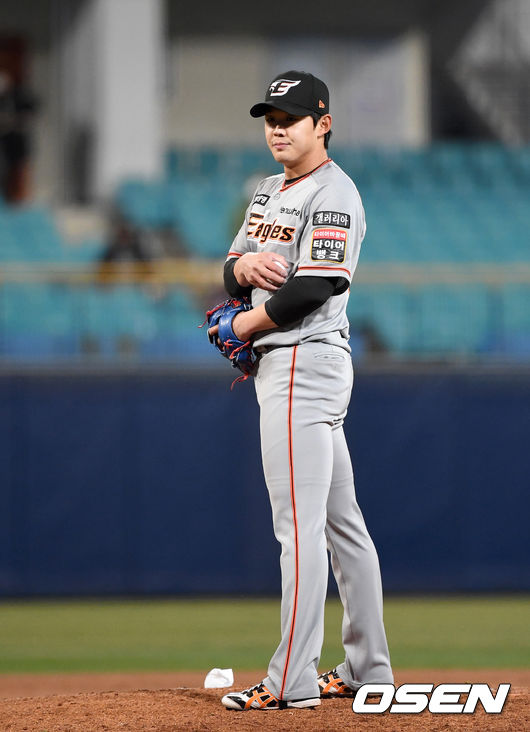 210414 한화 윤대경 /sunday@osen.co.kr