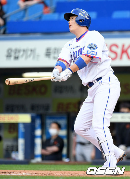 22일 오후 대구 삼성라이온즈파크에서 ‘2021 신한은행 SOL KBO리그’ 삼성 라이온즈와 한화 이글스의 경기가 열렸다.1회말 2사 만루 삼성 이원석이 선취 만루홈런을 날리고 있다. 2021.06.22 /ksl0919@osen.co.kr