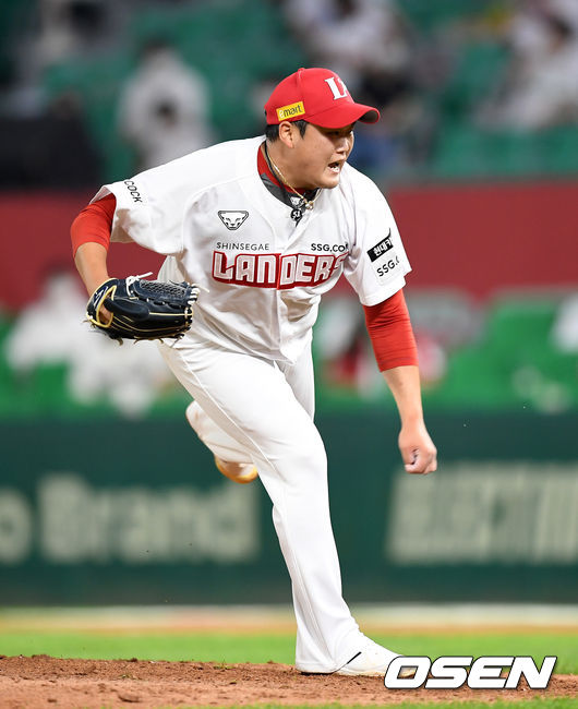 8회초 무사에서 SSG 김태훈이 역투하고 있다. 2021.06.23 /sunday@osen.co.kr