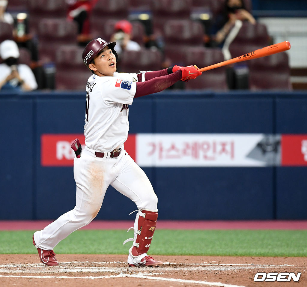 3회말 1사 2,3루에서 키움 김휘집이 우전 적시타를 치고 있다. 2021.06.25 /sunday@osen.co.kr