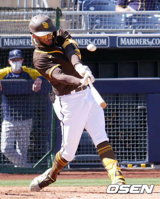 [OSEN=피오리아(미 애리조나주), 이사부 통신원]타티스 주니어가 타격을 하고 있다. /lsboo@osen.co.kr