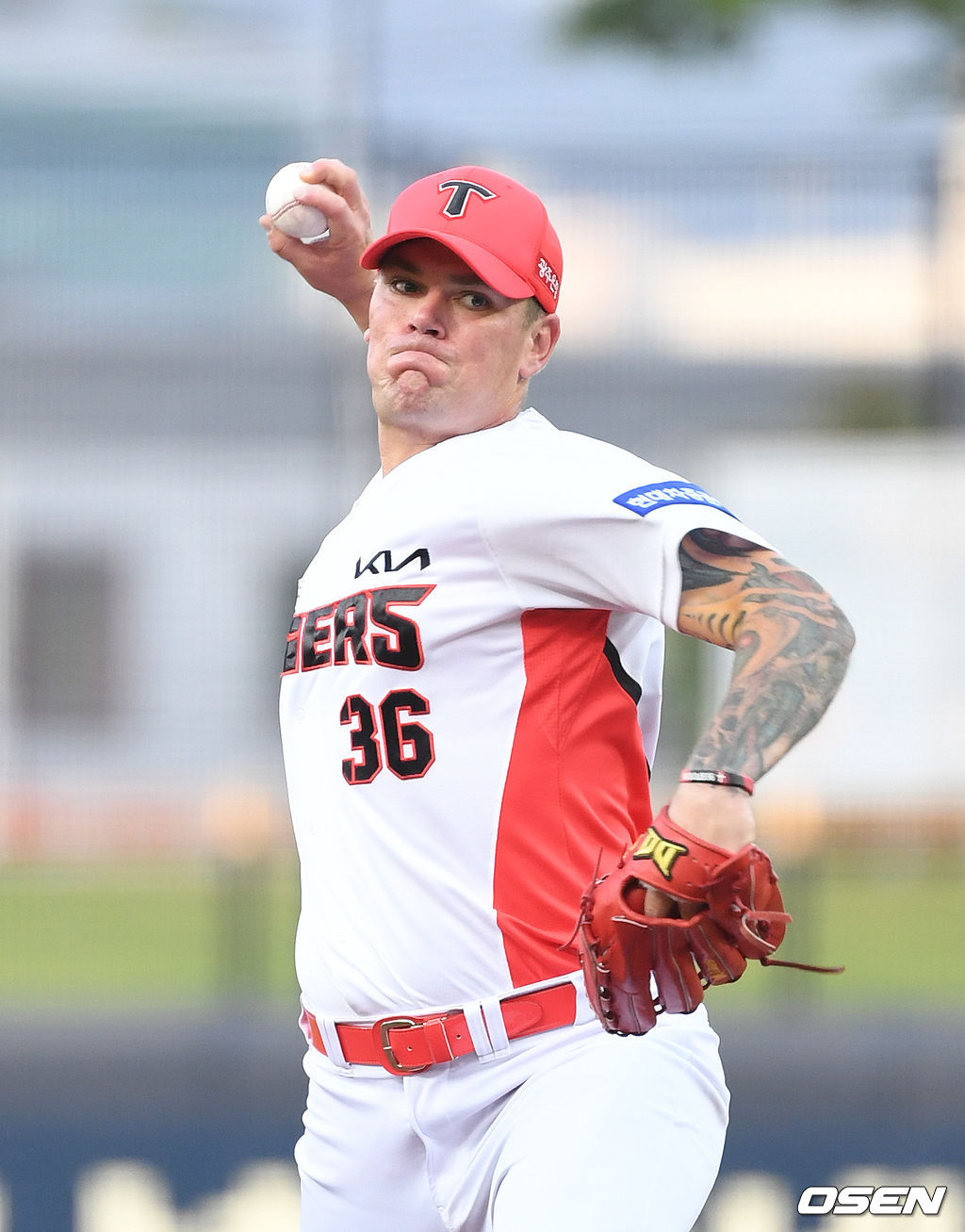 KIA 선발투수 브룩스가 역투하고 있다. /sunday@osen.co.kr