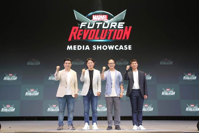 왼쪽부터 넷마블 이정욱 사업부장, 넷마블 권영식 대표, 넷마블몬스터 김건 대표, 넷마블몬스터 조두현 개발총괄. /넷마블 제공.