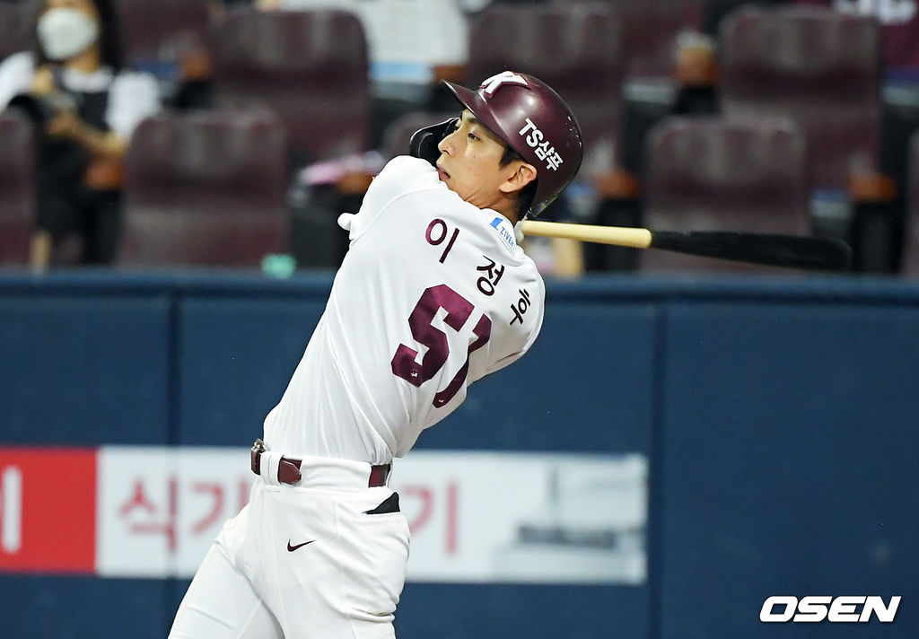6회말 무사 1루 키움 이정후가 1타점 적시 2루타를 날리고 있다. 21.06.30 / soul1014@osen.co.kr