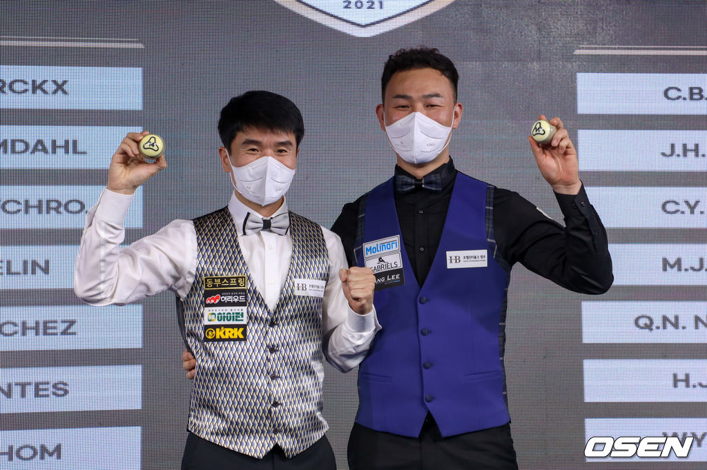 [사진]강자인(왼쪽)과 최완영 /파이브앤식스 제공