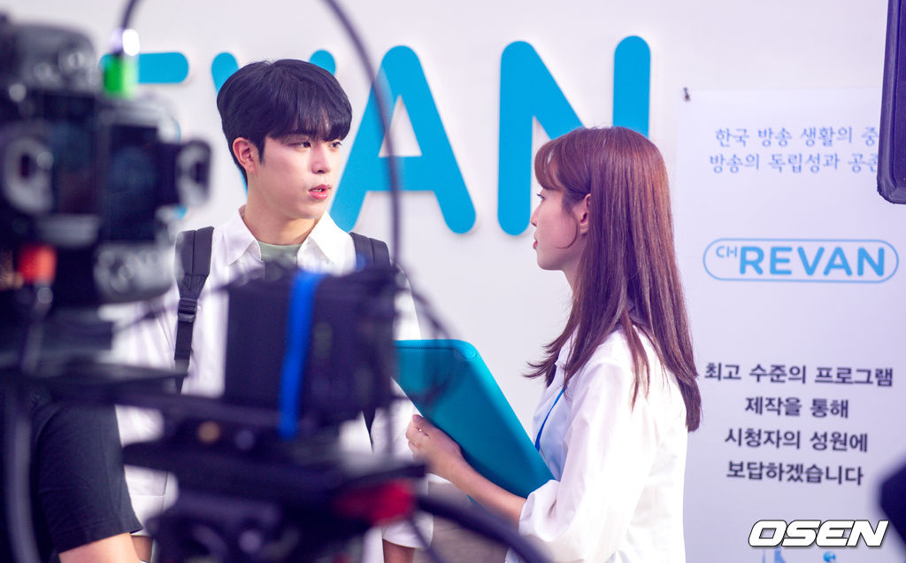 배우 이찬형과 전혜연이 본 촬영을 앞두고 리허설을 하고 있다. / dreamer@osen.co.kr