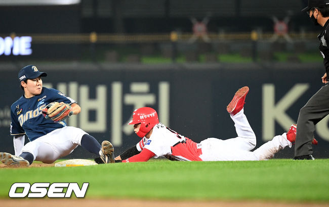 7회말 1사 주자 1루 KIA 한승택 타석에서 1루 주자 김호령이 2루 도루에 성공하고 있다. 2021.07.01 / rumi@osen.co.kr