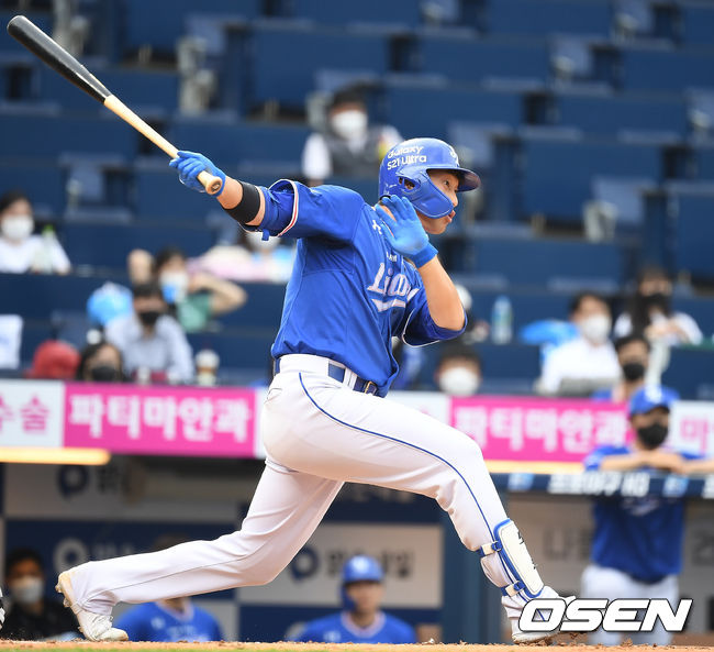 2회초  1사 1,3루 삼성 이학주가 적시타를 때려내고 있다. 2021.07.04 /youngrae@osen.co.kr 