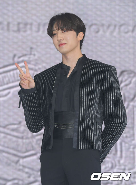 5일 오후 서울 광진구 광장동 예스24라이브홀에서 그룹 SF9의 미니 9집 '턴 오버' 쇼케이스가 진행됐다.SF9의 미니 9집 '턴 오버'는 2020년부터 전개하고 있는 SF9 세계관 시리즈 '글로리'의 마지막 앨범이다. SF9 찬희가 포즈를 취하고 있다. 21.07.05 / soul1014@osen.co.kr