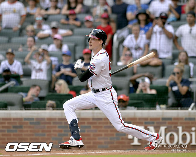 [사진] 5일(한국시간) 대타 끝내기안타를 때려낸 투수 맥스 프리드 ⓒGettyimages(무단전재 및 재배포 금지)