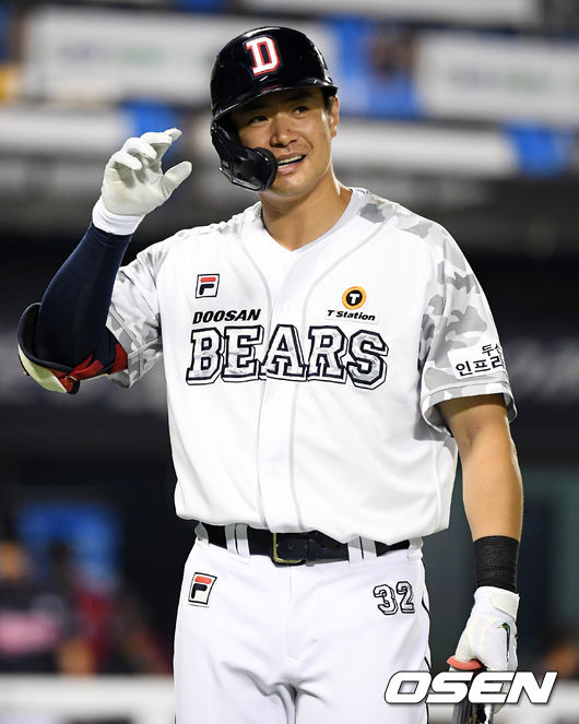 7회말 2사 1,1루에서 두산 김재환이 삼진으로 물러나고 있다. 2021.06.25 /jpnews@osen.co.kr