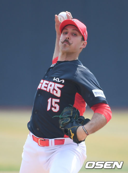 1회말 KIA 선발투수 멩덴이 역투하고 있다.   / soul1014@osen.co.kr