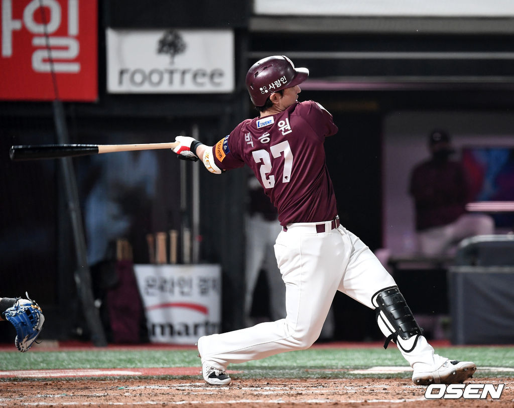 4일 KT와의 경기, 6회초 1사 1루에서 키움 박동원이 좌월 투런 홈런을 치고 있다. 2021.07.05 /sunday@osen.co.kr