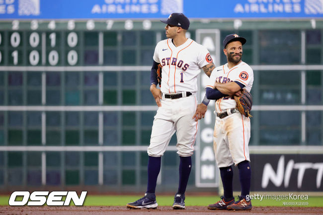 [사진] 카를로스 코레아, 호세 알투베(왼쪽부터) 2021.05.11 ⓒGettyimages(무단전재 및 재배포 금지)