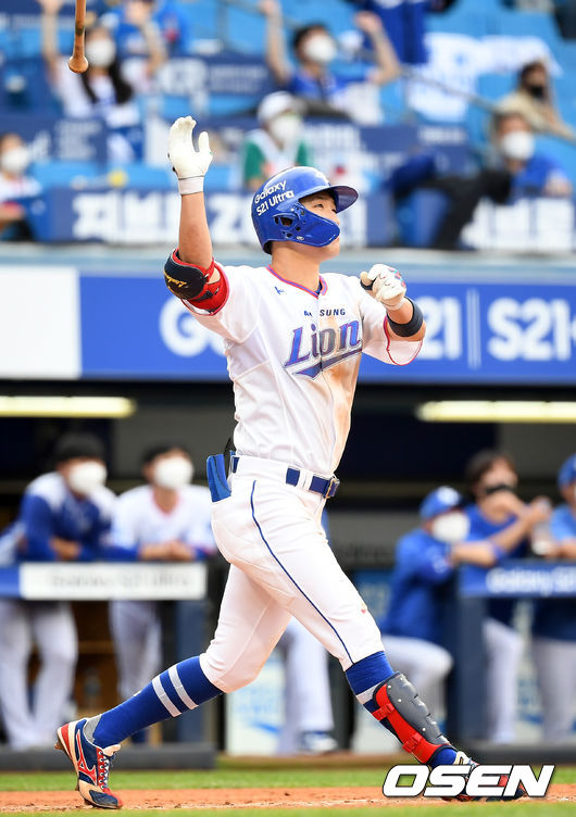 29일 오후 대구 삼성라이온즈파크에서 ‘2021 신한은행 SOL KBO리그’ 삼성 라이온즈와 두산 베어스의 경기가 열렸다.2회말 무사 1, 2루 삼성 박해민이 3점 홈런을 날리고 있다. 21.05.29 /ksl0919@osen.co.kr