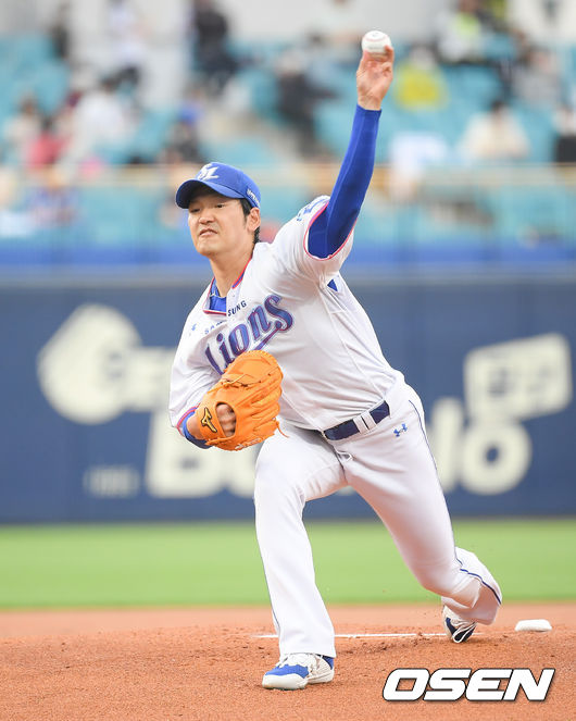 1회초 삼성 선발투수 백정현이 역투하고 있다. / soul1014@osen.co.kr