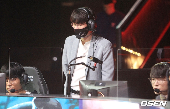 양대인 전 감독.