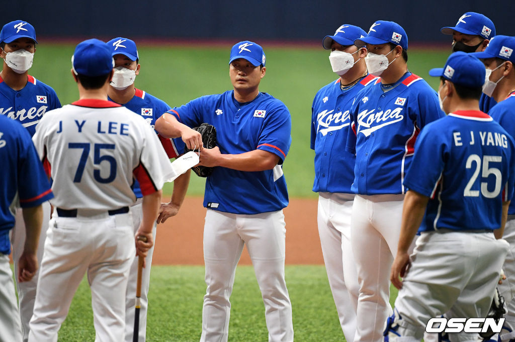 추가 발탁된 오승환이 동료선수들과 훈련을 준비하고 있다. 2021.07.18 /jpnews@osen.co.kr