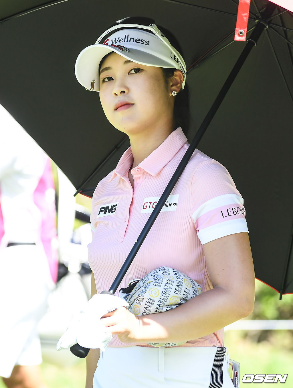 18일 경기도 양주시 레이크우드CC (파72/6,539야드)에서 KLPGA '에버콜라겐 퀸즈크라운 2021'(총상금 8억원, 우승상금 1억4,400만원) 파이널라운드 경기가 열렸다.1번홀 전예성이 티샷을 마친 뒤 이동하고 있다. 2021.07.18 /ksl0919@osen.co.kr