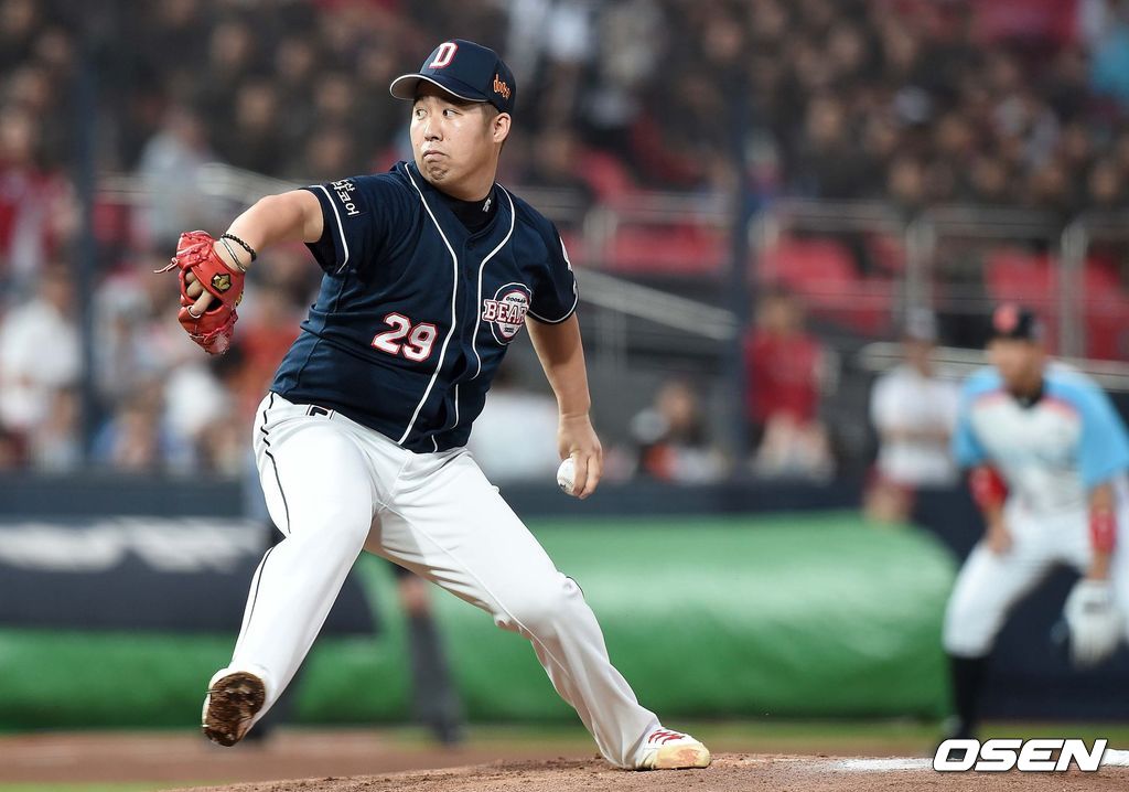 2015년 7월 18일 수원 KT위즈파크에서 열린 2015 KBO리그 올스타전, 1회말 드림올스타 선발투수 유희관이 역투하고 있다. /dreamer@osen.co.kr