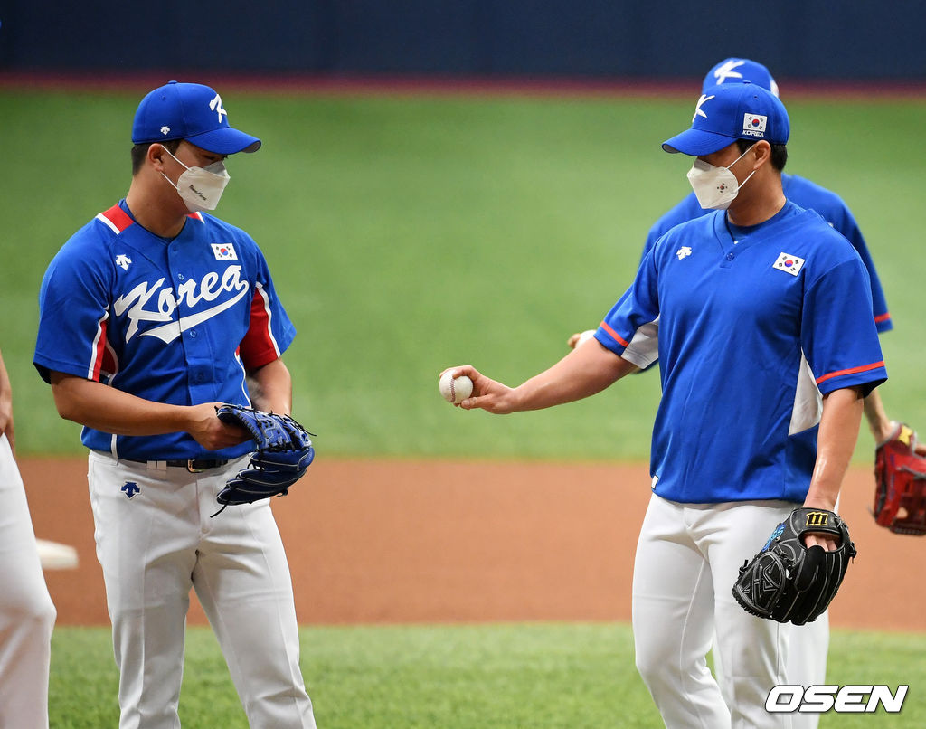 고우석, 오승환이 수비 훈련을 하고 있다. 2021.07.18 /jpnews@osen.co.kr