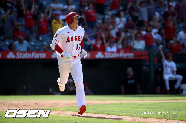 [사진] 오타니는 2021년 7월 19일(한국시간) 미국 캘리포니아주 애너하임 에인절 스타디움에서 열린 ‘2021 메이저리그’ 시애틀 매리너스와 홈경기에서 시즌 34호 홈런을 터뜨렸다.  ⓒGettyimages(무단전재 및 재배포 금지)