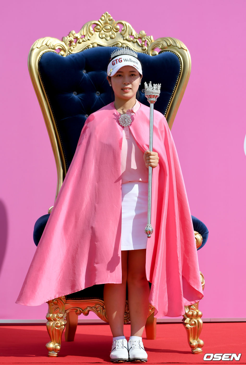 경기 종료 후 전예성이 취재진을 향해 포즈를 취하고 있다. 2021.07.18 /ksl0919@osen.co.kr