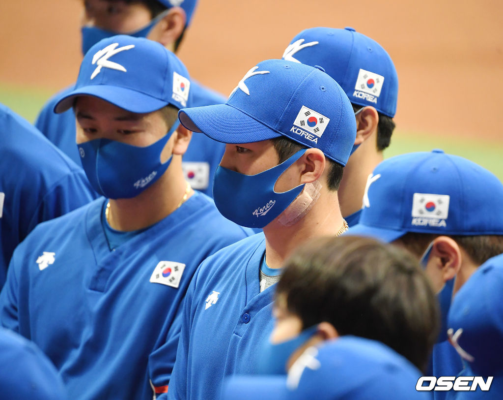 대표팀 오지환 전날 LG 채은성의 채은성의 스파이크에 찍혀 다친 부위를 봉합했다. 2021.07.25 /youngrae@osen.co.kr